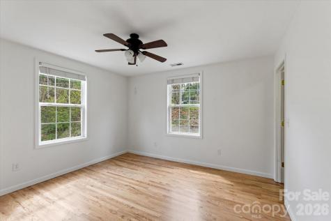 65 New Jersey Avenue Asheville NC 28806