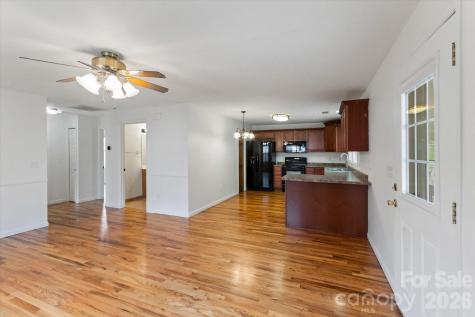 65 New Jersey Avenue Asheville NC 28806