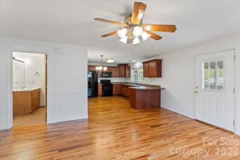 65 New Jersey Avenue Asheville NC 28806