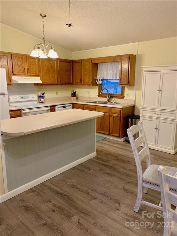 14 Heatherwood Road Weaverville NC 28787