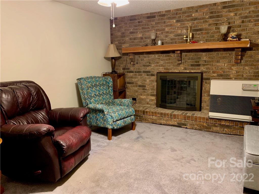14 Heatherwood Road Weaverville NC 28787