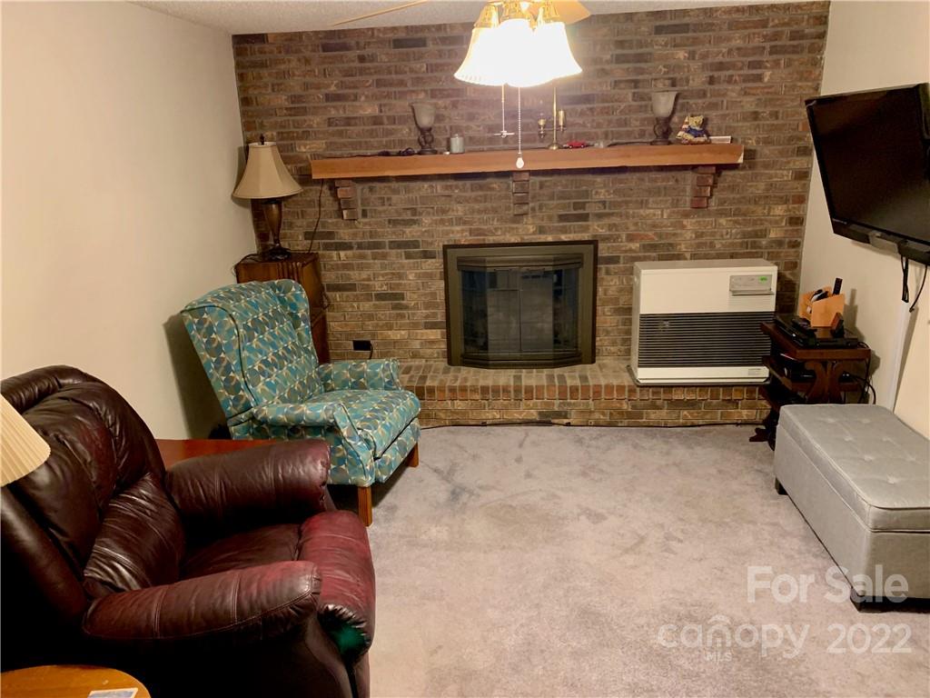 14 Heatherwood Road Weaverville NC 28787