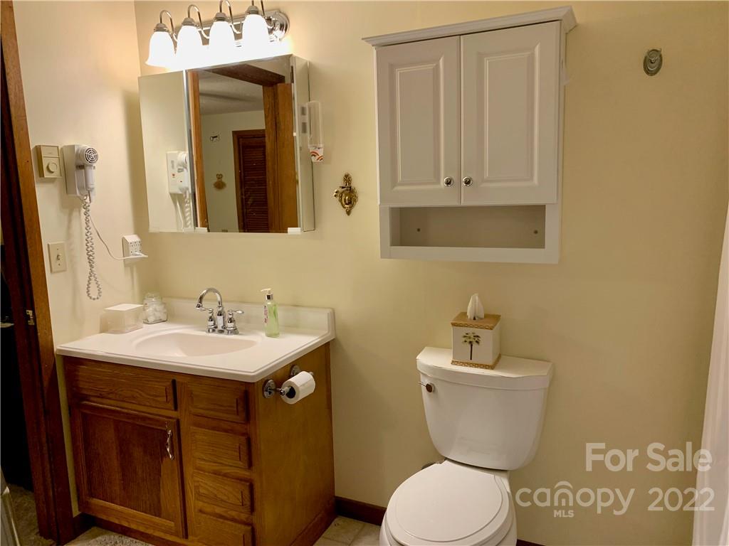 14 Heatherwood Road Weaverville NC 28787