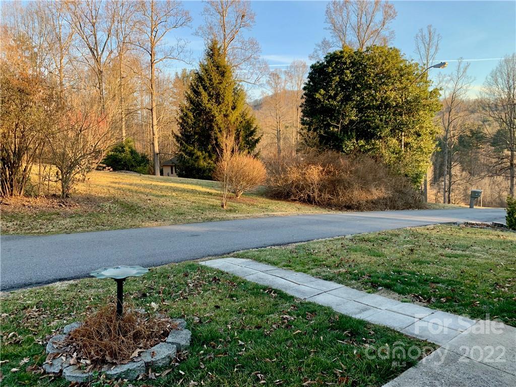 14 Heatherwood Road Weaverville NC 28787