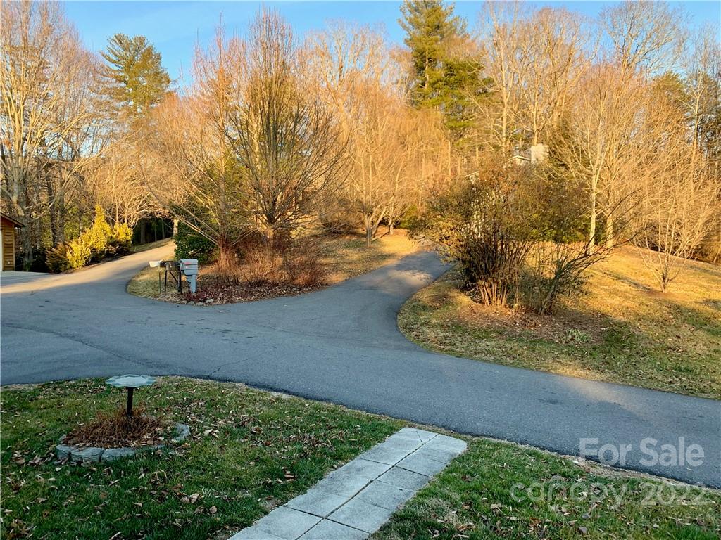 14 Heatherwood Road Weaverville NC 28787
