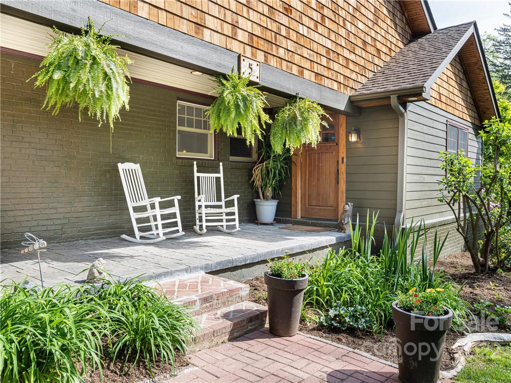 5 Inglewood Road Asheville NC 28804