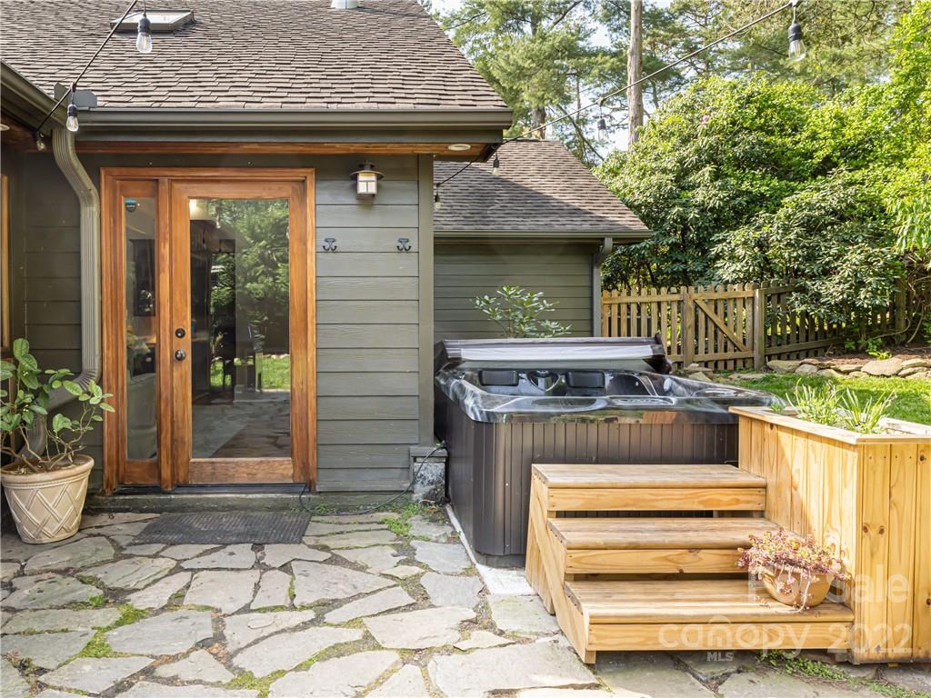 5 Inglewood Road Asheville NC 28804