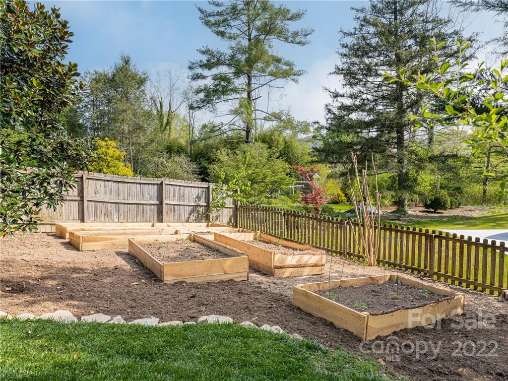 5 Inglewood Road Asheville NC 28804
