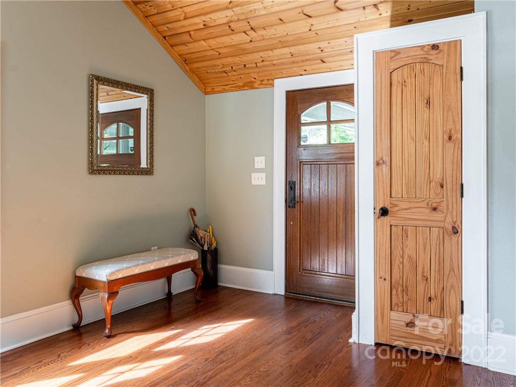 5 Inglewood Road Asheville NC 28804