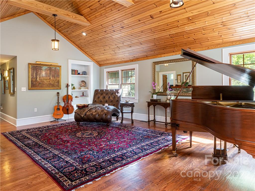 5 Inglewood Road Asheville NC 28804