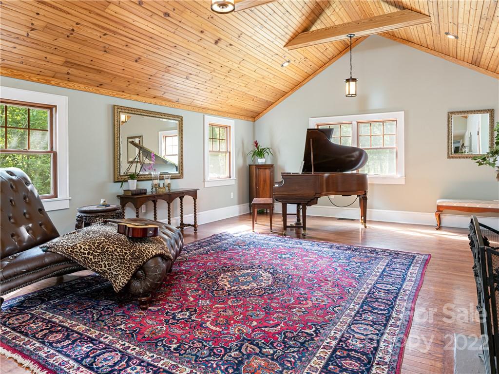 5 Inglewood Road Asheville NC 28804