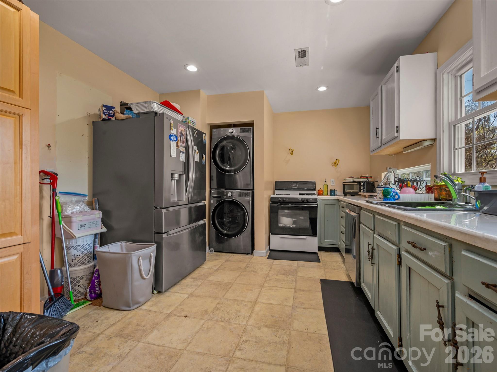 120 E Howard Street Tryon NC 28782