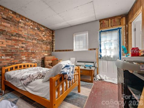 120 E Howard Street Tryon NC 28782