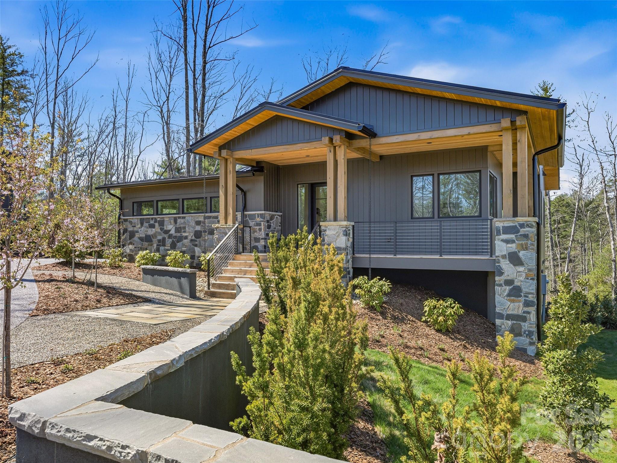 140 Upperfell Court Asheville NC 28803