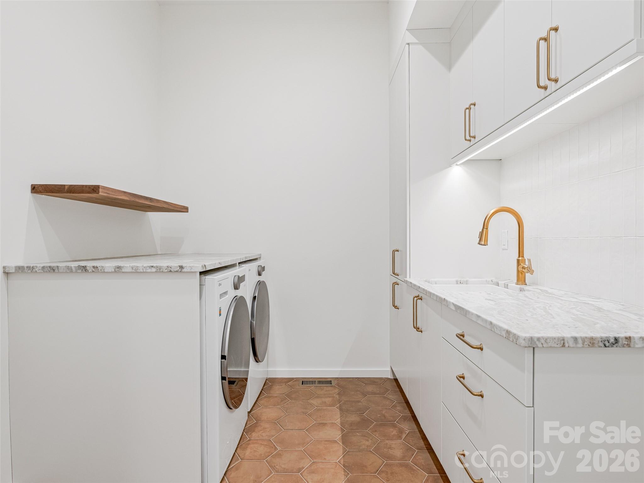 140 Upperfell Court Asheville NC 28803