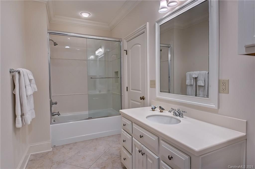 2450 Red Fox Trail Charlotte NC 28211