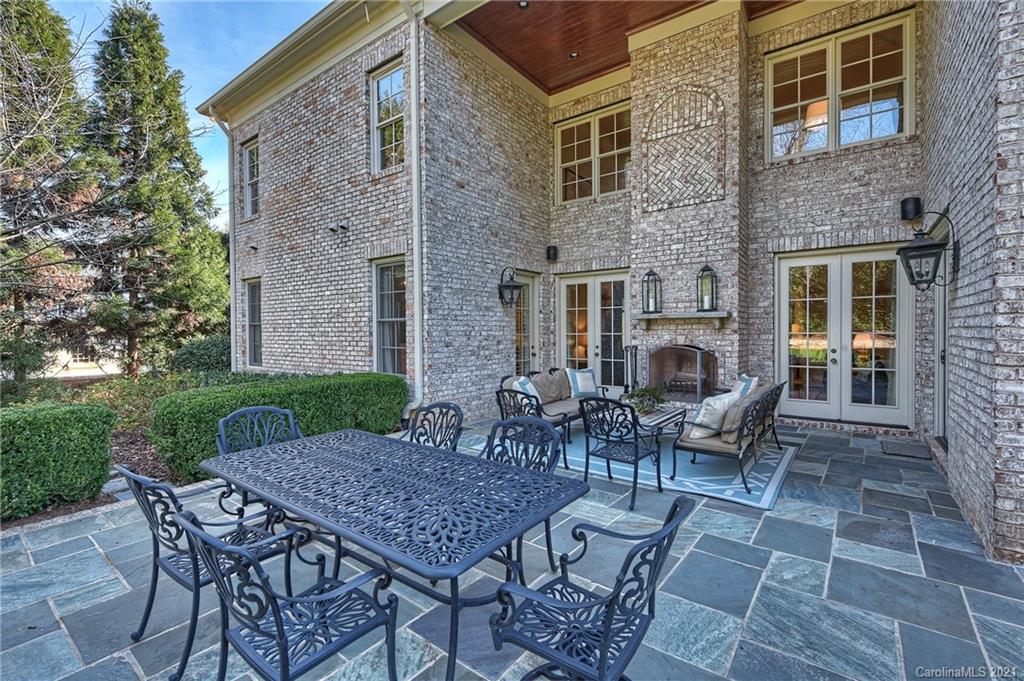 2450 Red Fox Trail Charlotte NC 28211