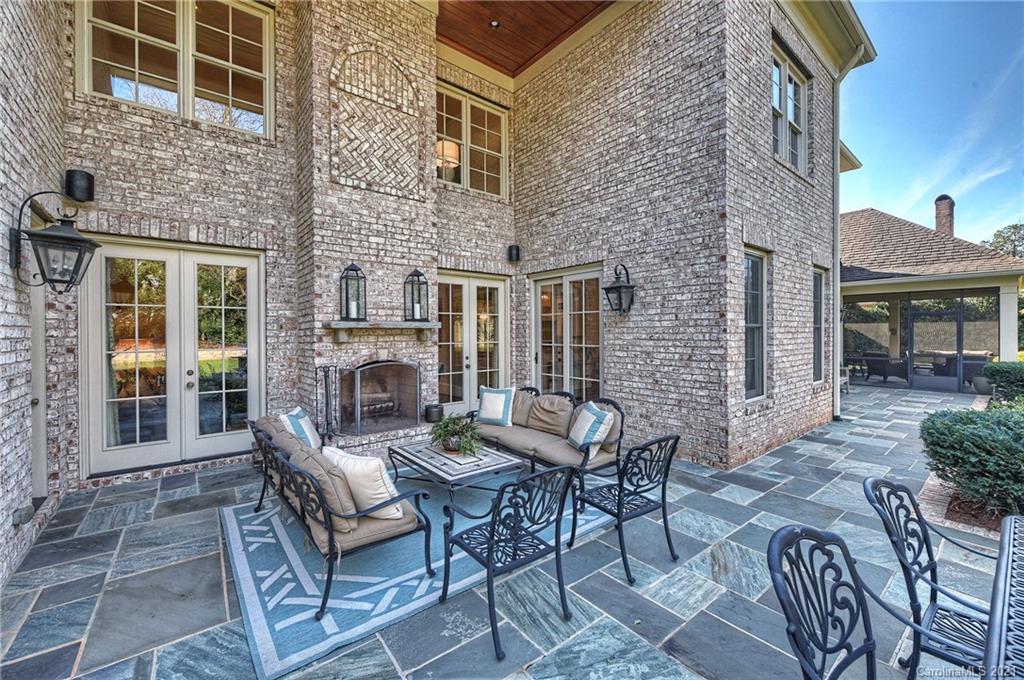 2450 Red Fox Trail Charlotte NC 28211