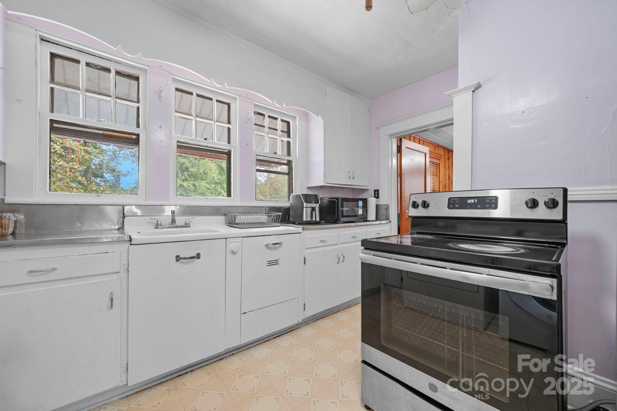 532 6th Avenue SW Hickory NC 28602
