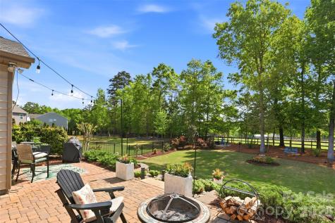 2404 Napa Valley Drive Waxhaw NC 28173