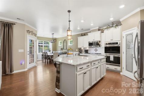 2404 Napa Valley Drive Waxhaw NC 28173
