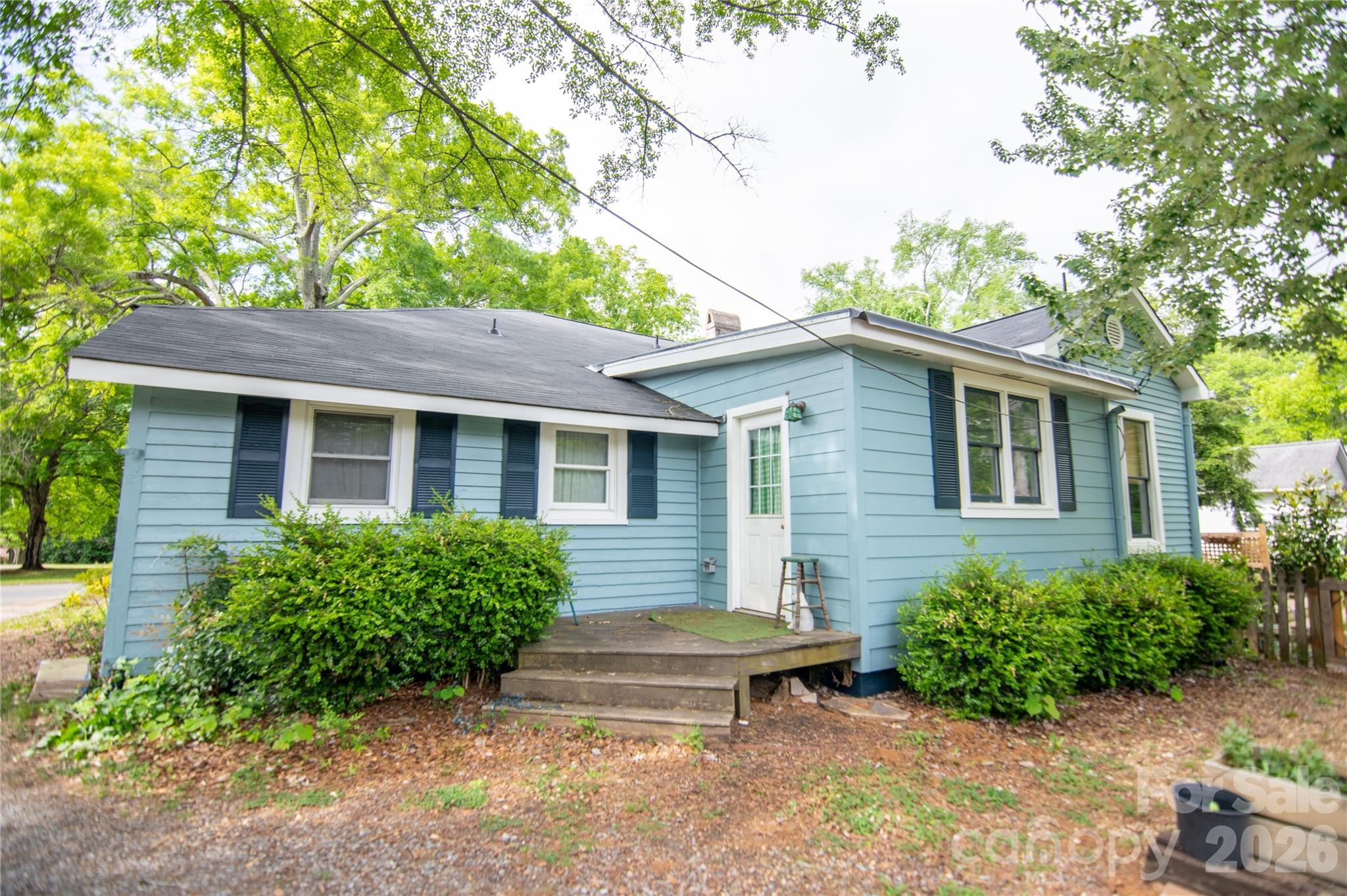 600 W Warren Street Shelby NC 28150