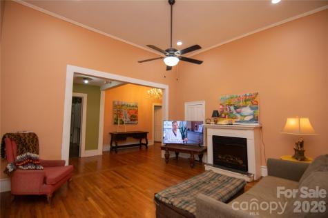 600 W Warren Street Shelby NC 28150