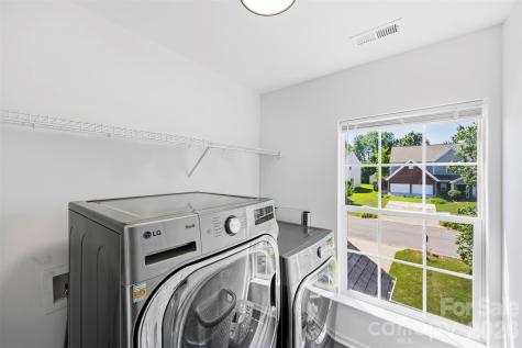 6058 Ironwood Court Harrisburg NC 28075