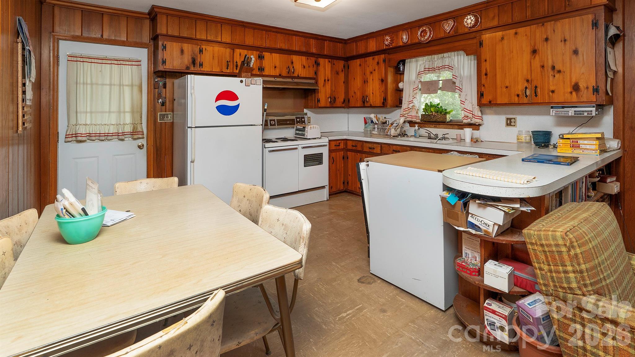3008 Oakwood Drive Charlotte NC 28269