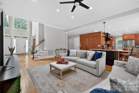 3100 Lakewood Edge Drive Charlotte NC 28269