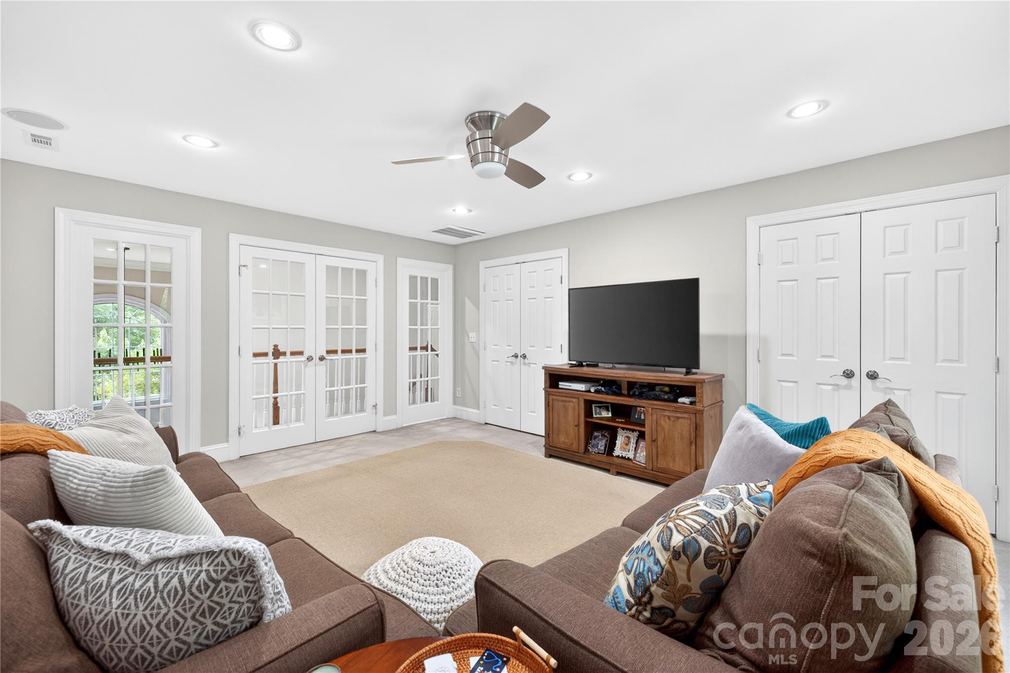3100 Lakewood Edge Drive Charlotte NC 28269