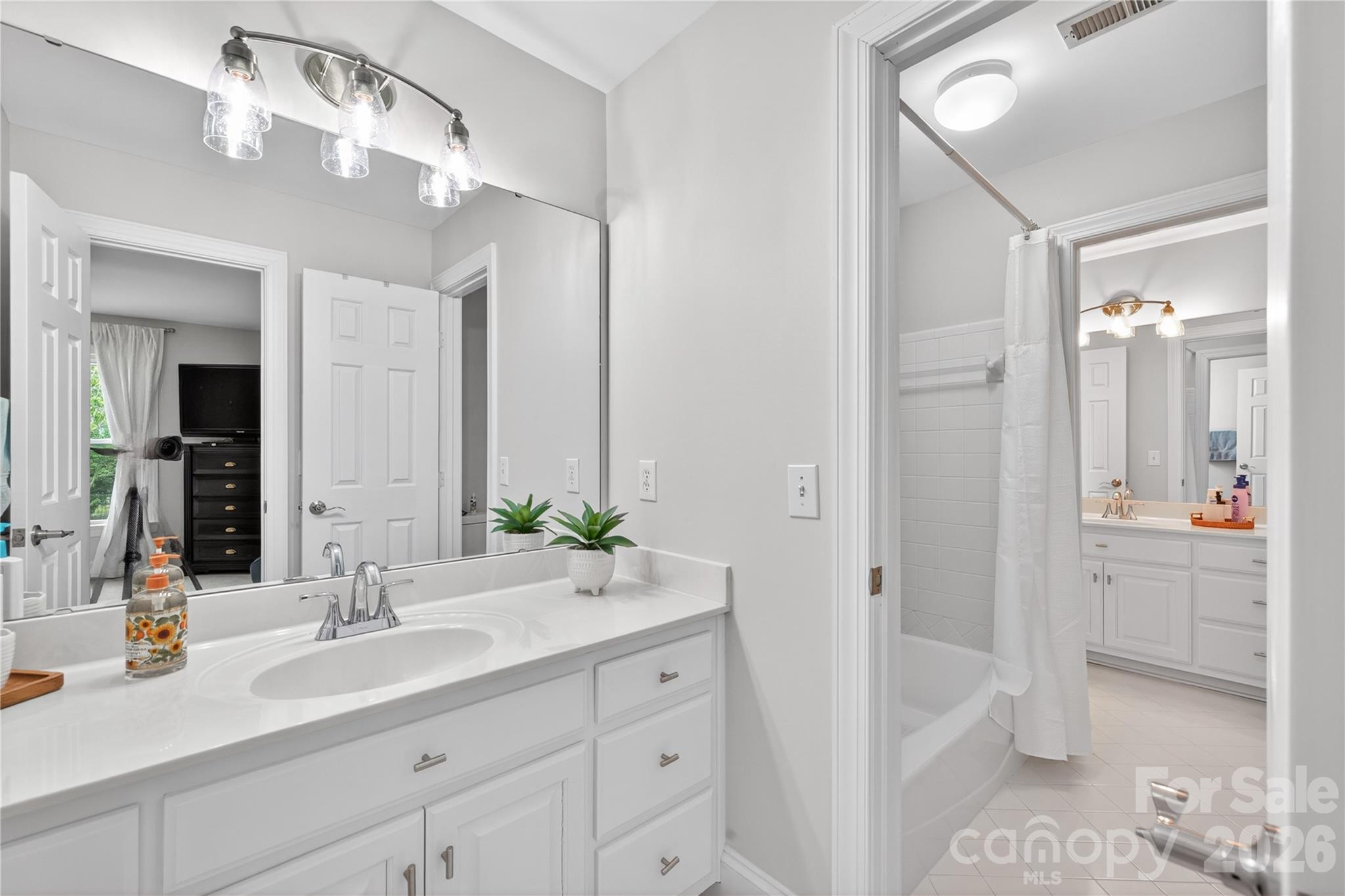 3100 Lakewood Edge Drive Charlotte NC 28269