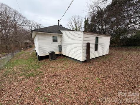 2037 S Pine Drive Gastonia NC 28054