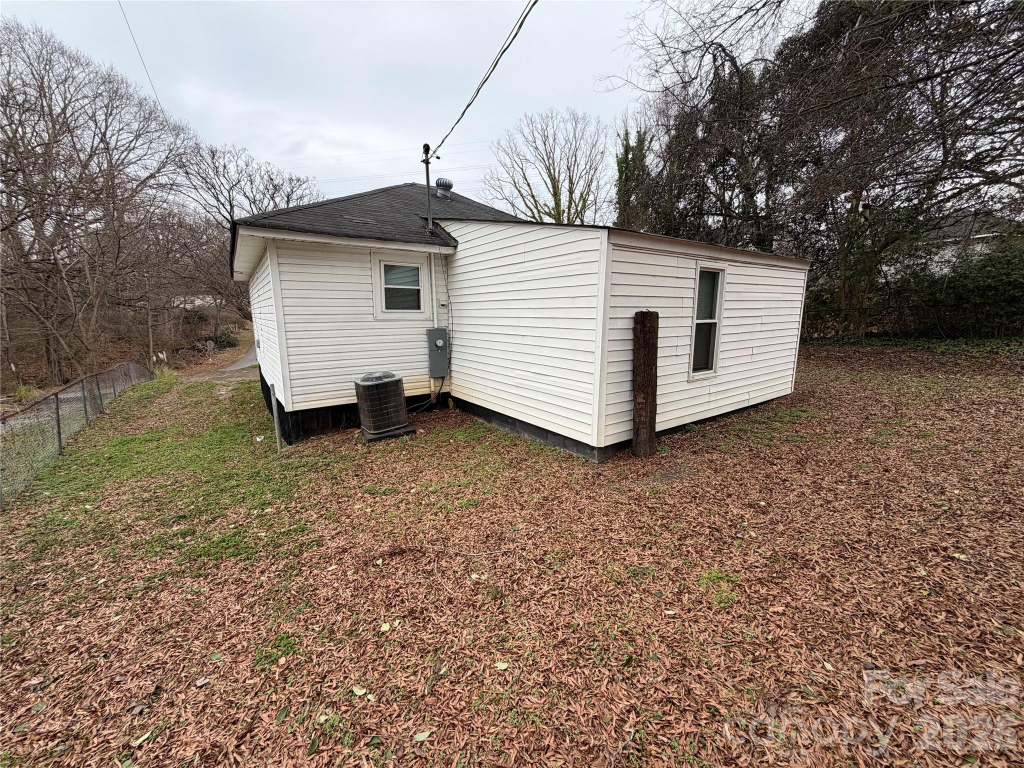 2037 S Pine Drive Gastonia NC 28054