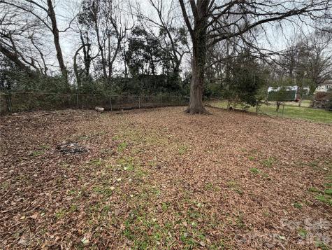 2037 S Pine Drive Gastonia NC 28054