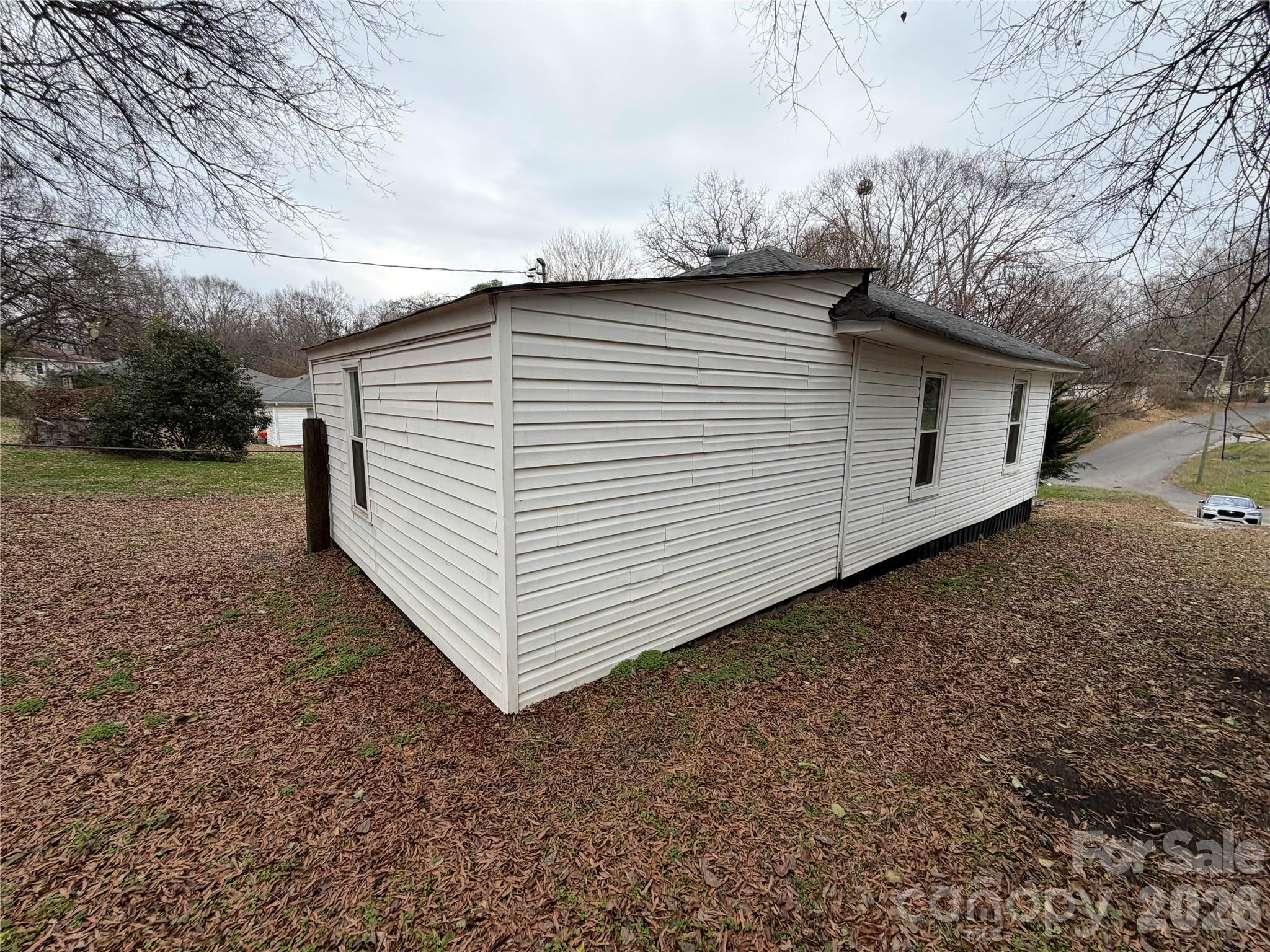 2037 S Pine Drive Gastonia NC 28054