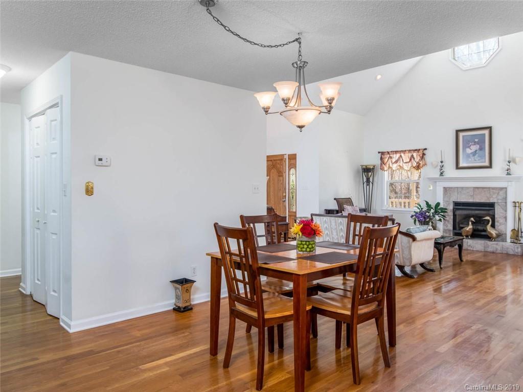 602 Hidden Springs Drive Asheville NC 28804