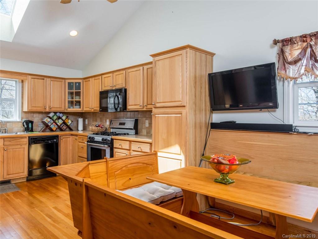 602 Hidden Springs Drive Asheville NC 28804