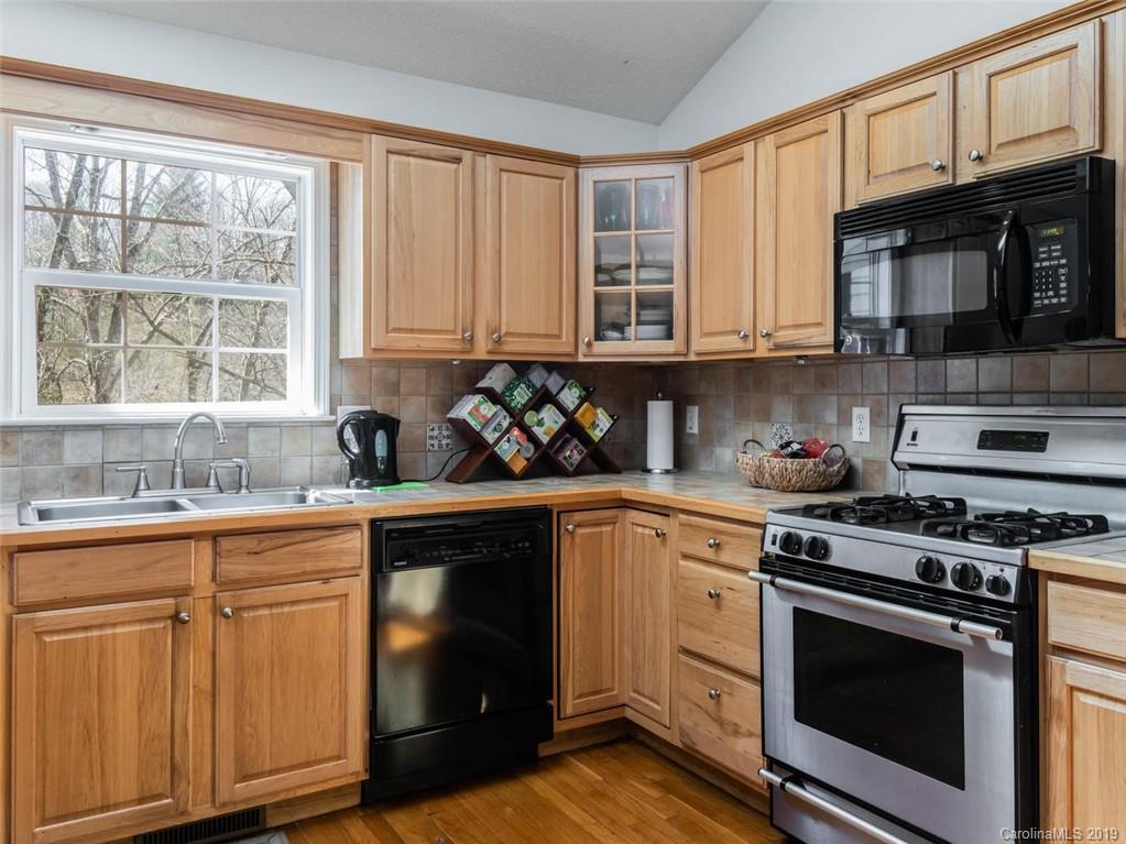602 Hidden Springs Drive Asheville NC 28804