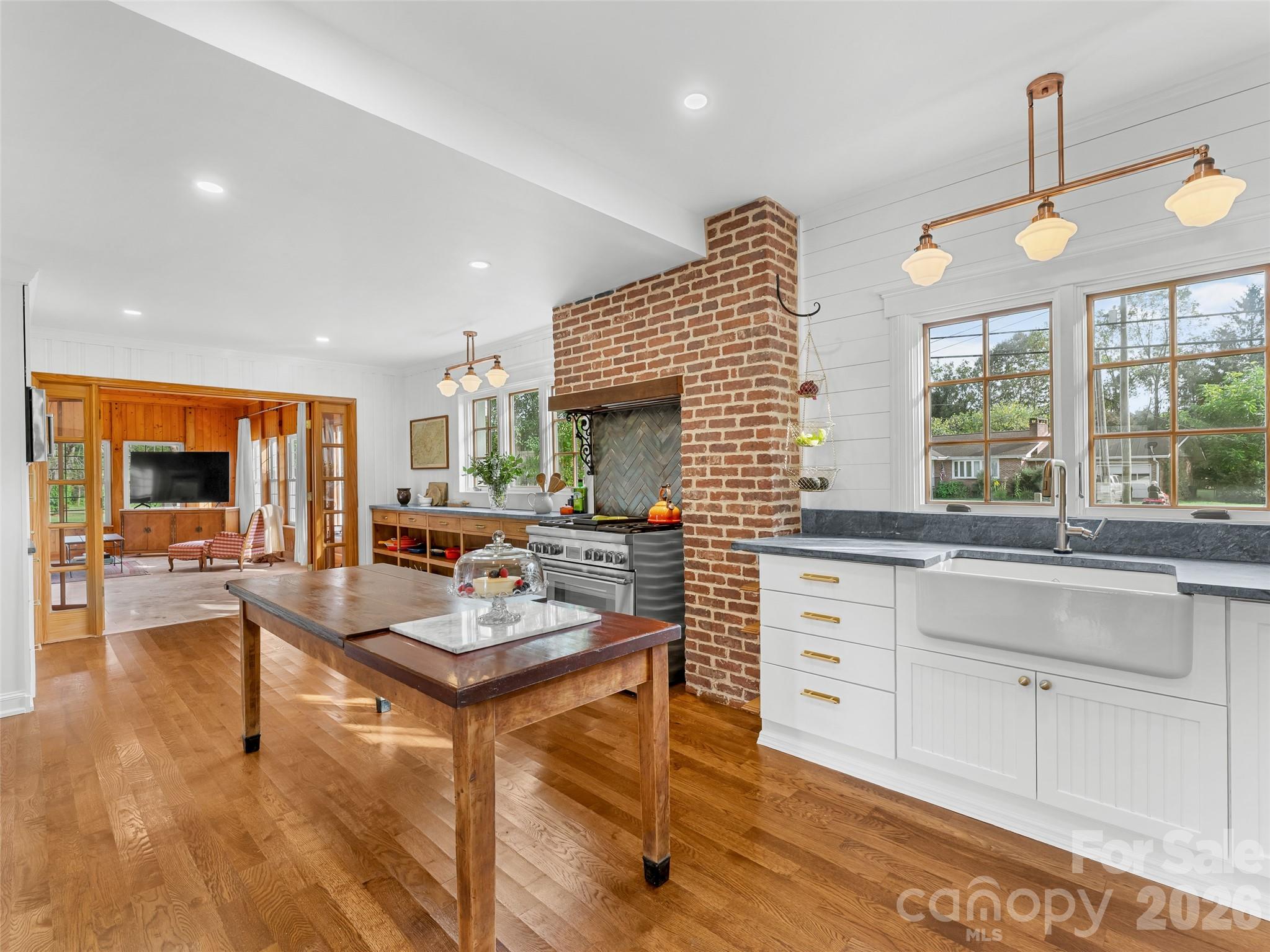 505 N Country Club Road Brevard NC 28712