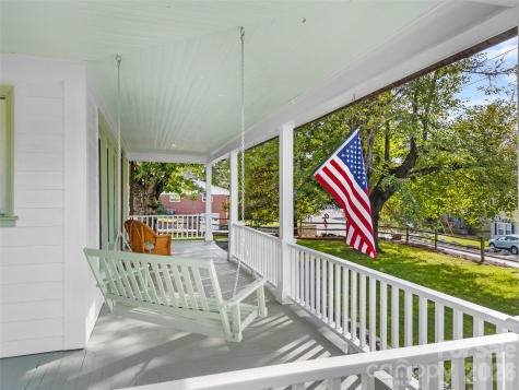 505 N Country Club Road Brevard NC 28712