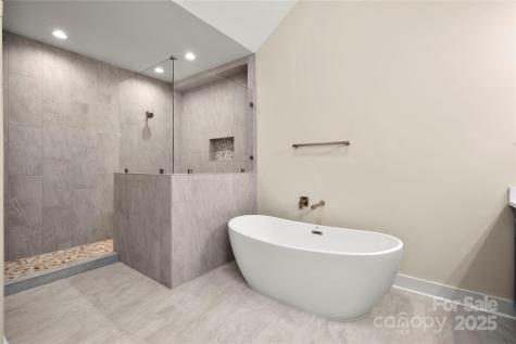 5003 Carolina North Drive Gastonia NC 28058