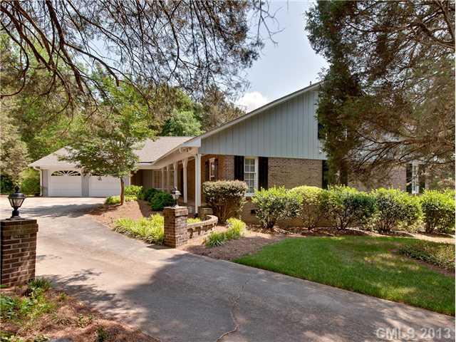 3837 Foxridge Road Charlotte NC 28226