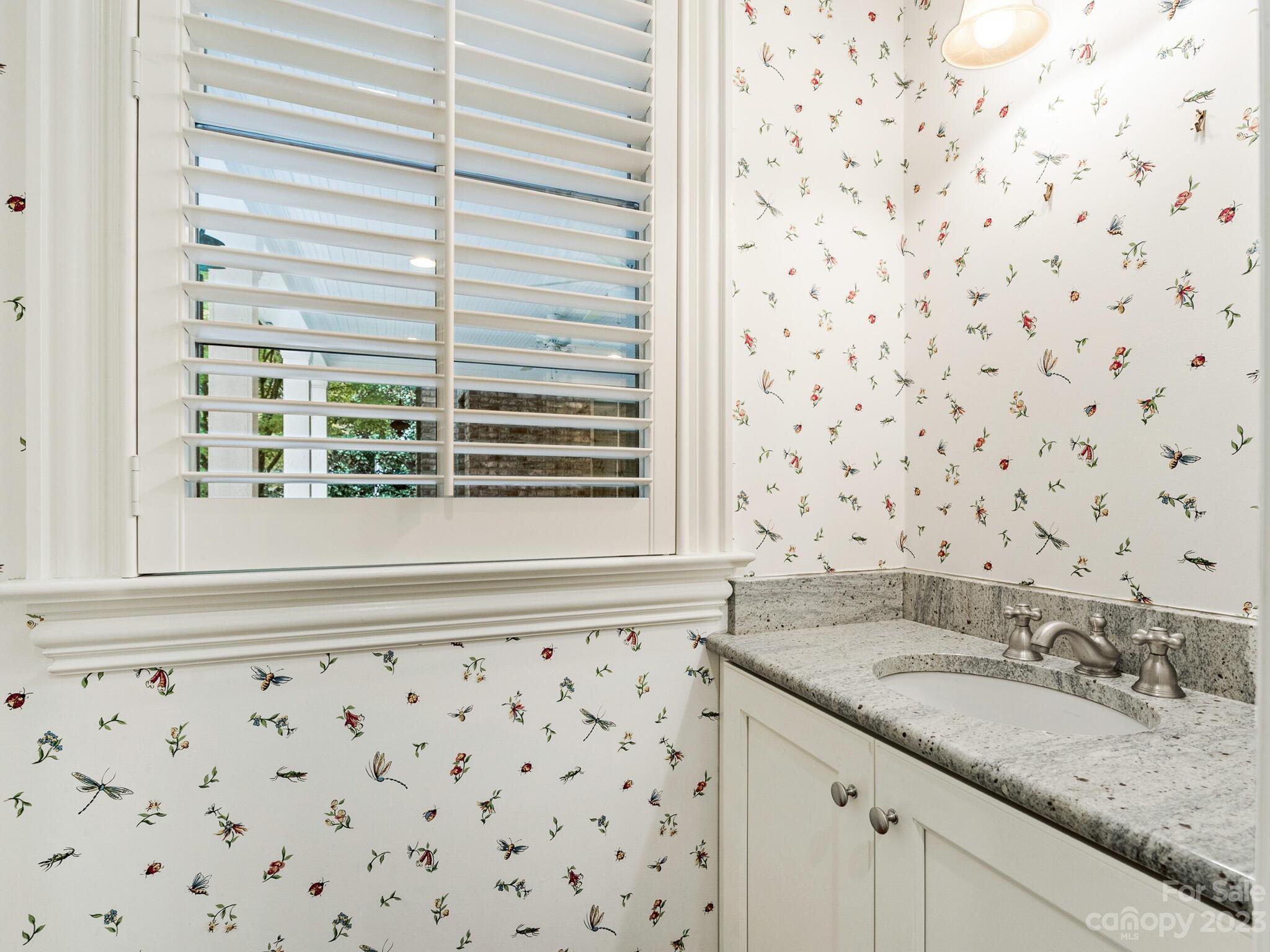 1119 Bolling Road Charlotte NC 28207