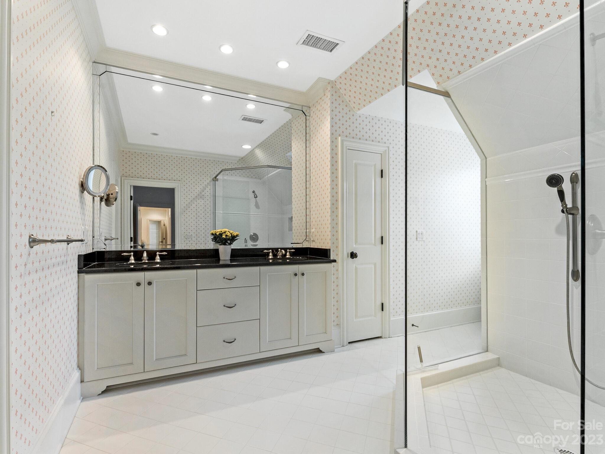 1119 Bolling Road Charlotte NC 28207