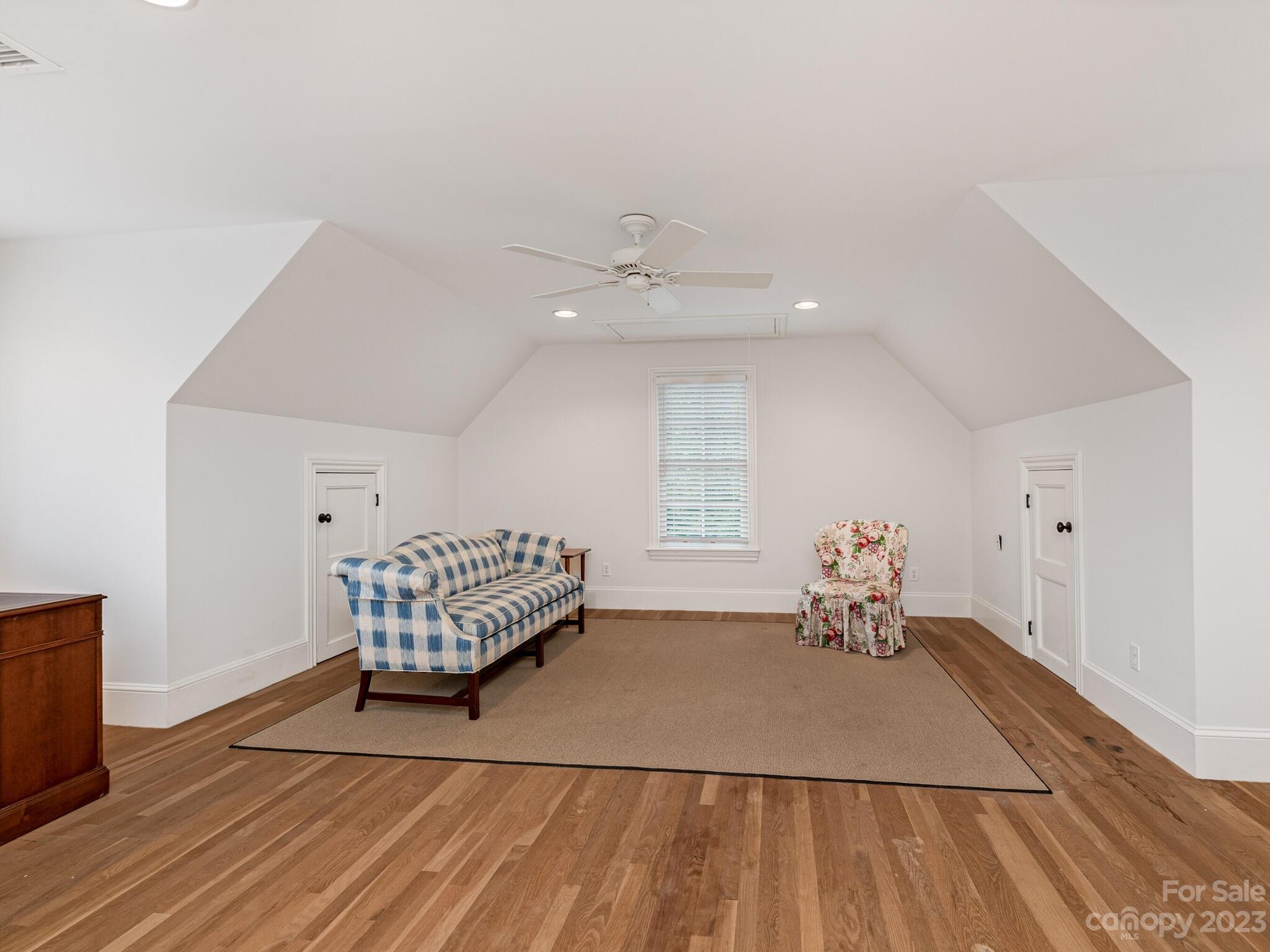 1119 Bolling Road Charlotte NC 28207