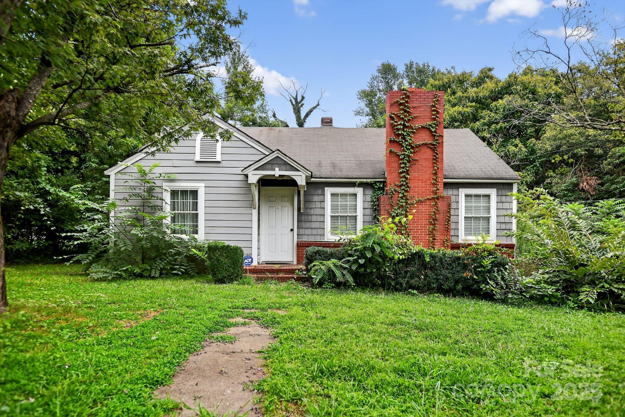 1226 Plaza Street NW Lenoir NC 28645