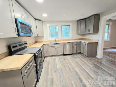 357 8th Avenue Drive SW Hickory NC 28602