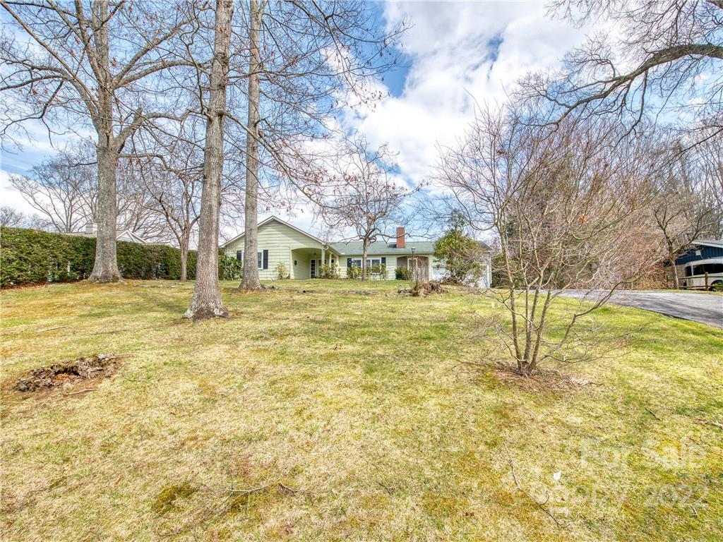 105 Breezemont Drive Waynesville NC 28786