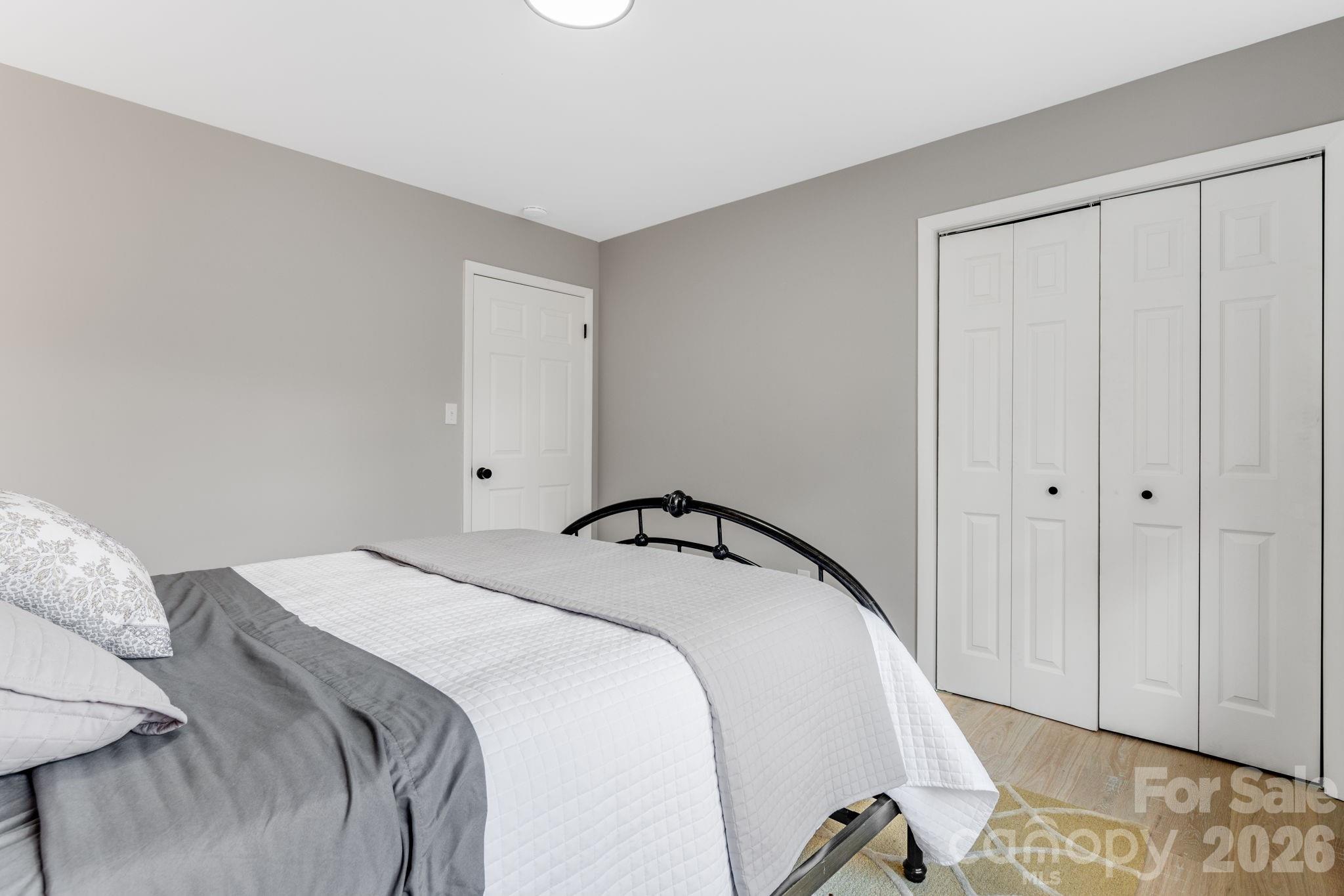 15 Kent Street Asheville NC 28803